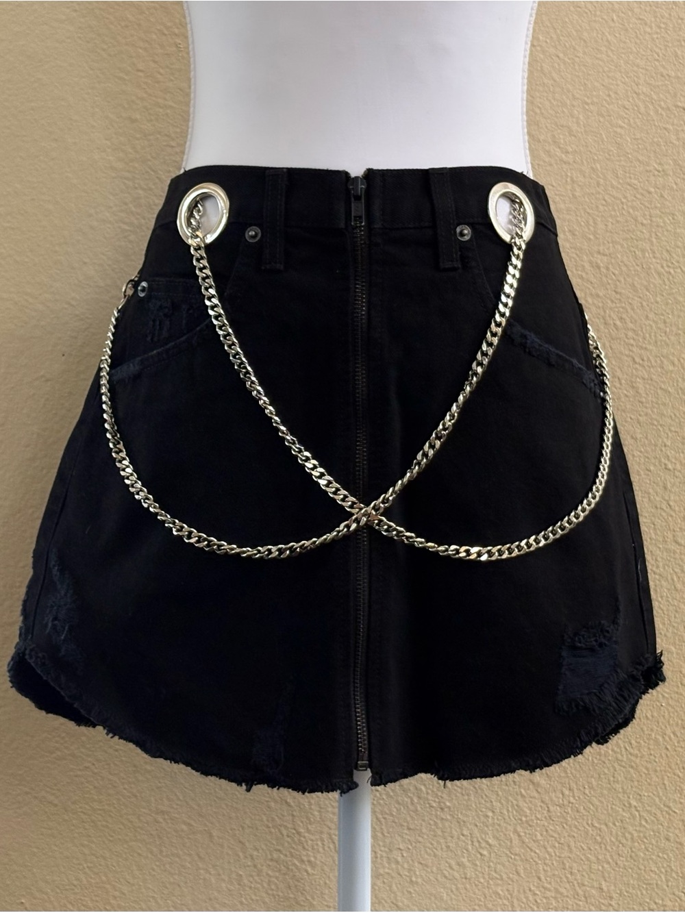 CARMAR Distressed Black Denim Beatrice Mini Skirt w/ Chains & Full Zip Size 27